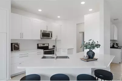 414 Londonderry Drive, Sarasota, FL 34240 - Photo 13