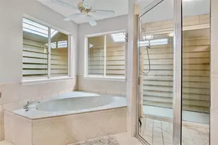 4424 Friar Tuck Ln, Sarasota, FL 34232 - Photo 25