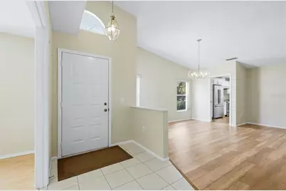 5837 Garden Lakes Drive, Bradenton, FL 34203 - Photo 7