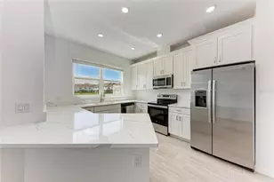 317 Via Tuscany Ave, Sarasota, FL 34243 - Photo 13