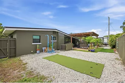 5055 Lahaina Drive, Sarasota, FL 34232 - Photo 21