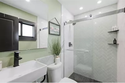 5055 Lahaina Drive, Sarasota, FL 34232 - Photo 17