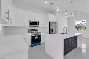 475 Raymer St, Lehigh Acres, FL 33974 - Photo 11