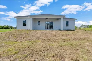 475 Raymer St, Lehigh Acres, FL 33974 - Photo 7