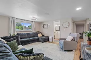 4455 Maygog Rd, Sarasota, FL 34233 - Photo 7