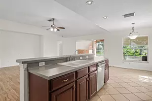 3905 Cardiff Pl, Parrish, FL 34219 - Photo 9