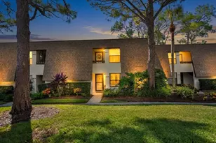 4610 Ringwood Meadow, Sarasota, FL 34235 - Photo 3