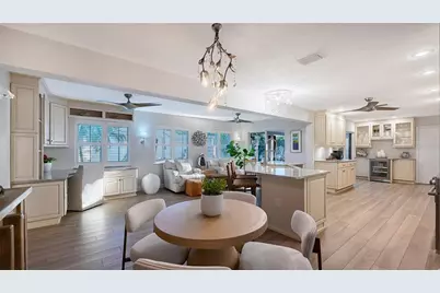 7137 Westmoreland Drive, Sarasota, FL 34243 - Photo 23