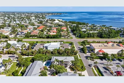 3816 6th Avenue #3816, Holmes Beach, FL 34217 - Photo 13