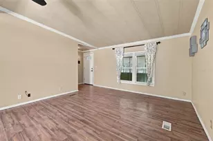 4700 Berry Ct, Keystone Heights, FL 32656 - Photo 5