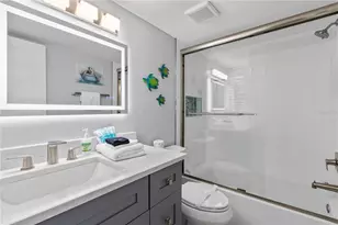 1801 Gulf Dr N, Bradenton Beach, FL 34217 - Photo 27