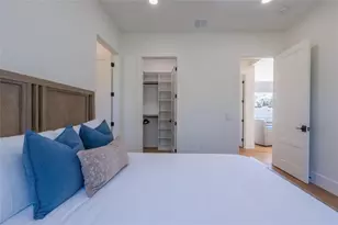 2420 Floyd St, Sarasota, FL 34239 - Photo 59