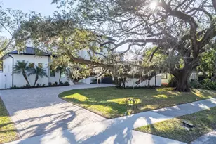 2420 Floyd St, Sarasota, FL 34239 - Photo 9