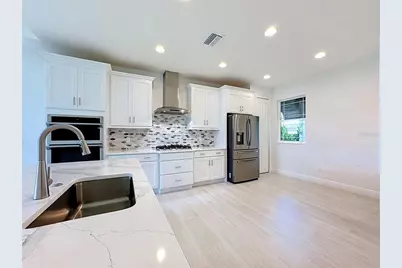 10618 Klee Avenue, Bradenton, FL 34212 - Photo 9