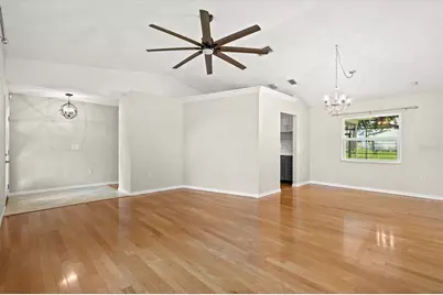 7129 Queen Palm Circle, Sarasota, FL 34243 - Photo 13