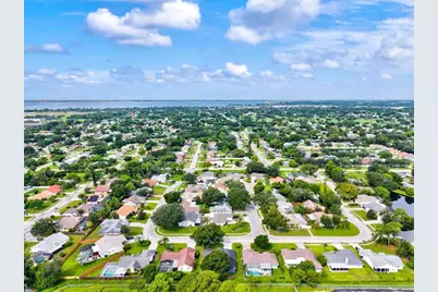 7129 Queen Palm Circle, Sarasota, FL 34243 - Photo 63