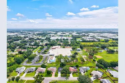 7129 Queen Palm Circle, Sarasota, FL 34243 - Photo 61