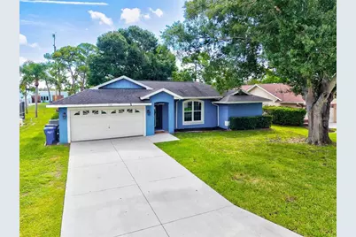 7129 Queen Palm Circle, Sarasota, FL 34243 - Photo 3