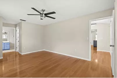 7129 Queen Palm Circle, Sarasota, FL 34243 - Photo 31