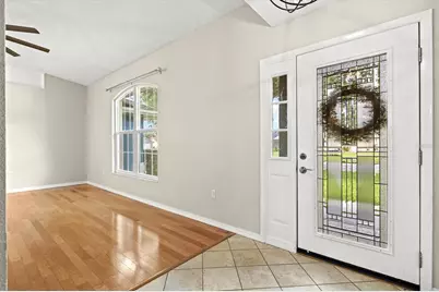 7129 Queen Palm Circle, Sarasota, FL 34243 - Photo 11