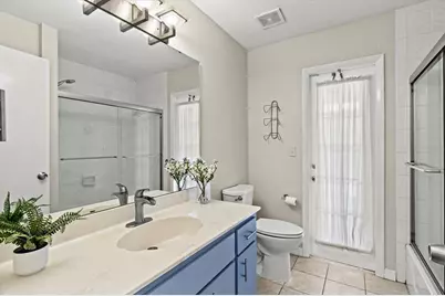 7129 Queen Palm Circle, Sarasota, FL 34243 - Photo 39