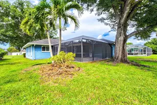 7129 Queen Palm Cir, Sarasota, FL 34243 - Photo 41