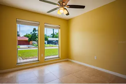 2339 Riverwood Pines Drive, Sarasota, FL 34231 - Photo 5