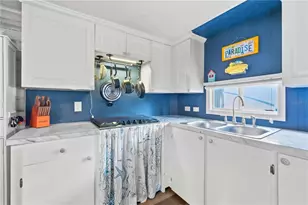 12507 Cortez Road W, Cortez, FL 34215 - Photo 13