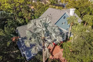 1749 Lincoln Park Cir, Sarasota, FL 34236 - Photo 3