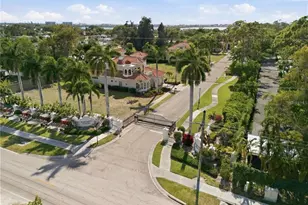 1740 Assisi Dr, Sarasota, FL 34231 - Photo 15