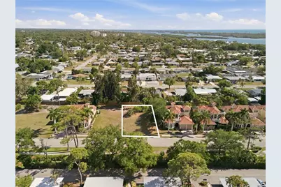 1740 Assisi Drive, Sarasota, FL 34231 - Photo 13