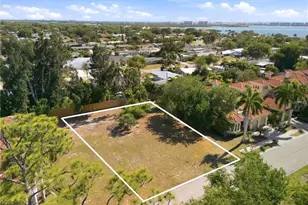 1740 Assisi Dr, Sarasota, FL 34231 - Photo 7