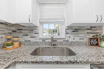 6200 Emerald Drive, New Port Richey, FL 34653 - Photo 15