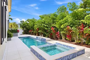 1805 Goldenrod St, Sarasota, FL 34239 - Photo 9