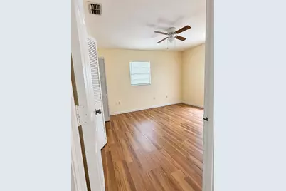1613 28th Street W, Bradenton, FL 34205 - Photo 11