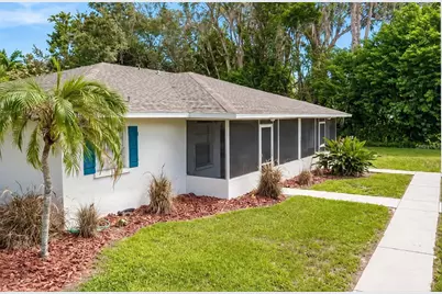 1613 28th Street W, Bradenton, FL 34205 - Photo 1