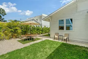 2546 Loma Linda St, Sarasota, FL 34239 - Photo 25