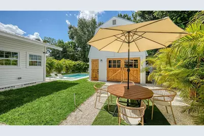 2546 Loma Linda Street, Sarasota, FL 34239 - Photo 27