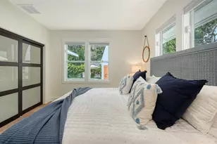 2546 Loma Linda St, Sarasota, FL 34239 - Photo 19