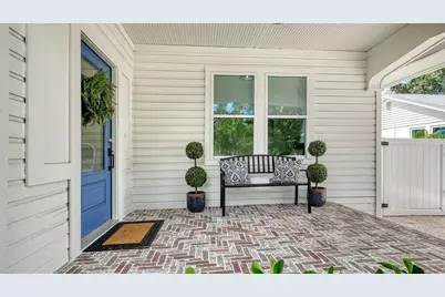 2546 Loma Linda Street, Sarasota, FL 34239 - Photo 3