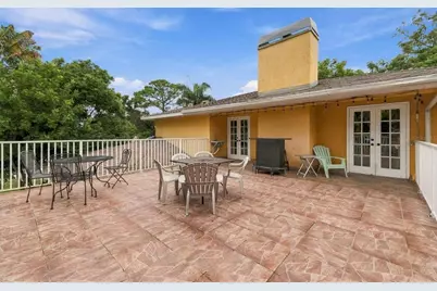 2429 Whippoorwill Circle, Sarasota, FL 34231 - Photo 47