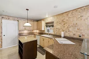 2429 Whippoorwill Cir, Sarasota, FL 34231 - Photo 19