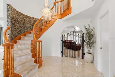 2429 Whippoorwill Circle, Sarasota, FL 34231 - Photo 13