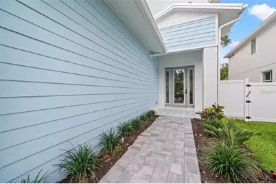 1647 Siesta Drive, Sarasota, FL 34239 - Photo 7