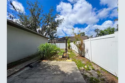2751 72nd Avenue Drive E, Sarasota, FL 34243 - Photo 39