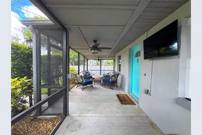 2751 72nd Avenue Drive E, Sarasota, FL 34243 - Photo 27