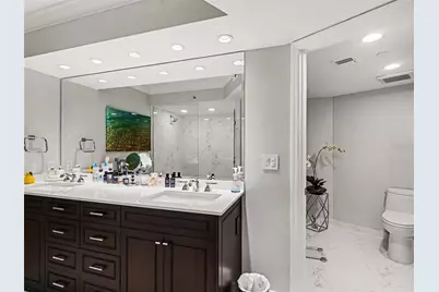 775 Longboat Club Road #304, Longboat Key, FL 34228 - Photo 17