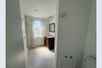 8735 Dunmore Drive, Sarasota, FL 34231 - Photo 13