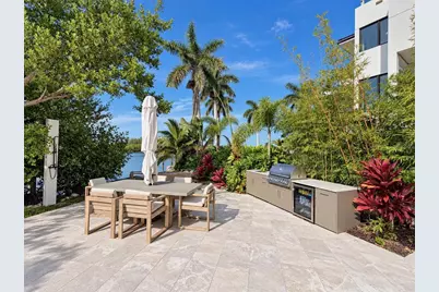1406 Tangier Way, Sarasota, FL 34239 - Photo 13