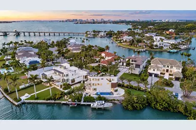 1406 Tangier Way, Sarasota, FL 34239 - Photo 5